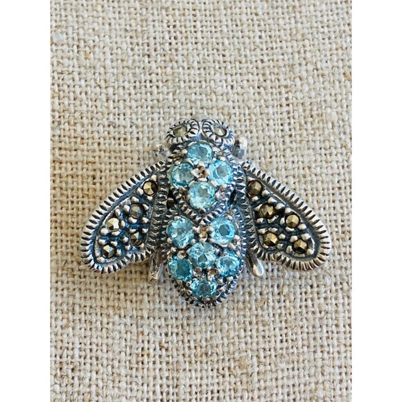 Vintage Judith Jack sterling silver natural blue topaz bee marcasite pin brooch